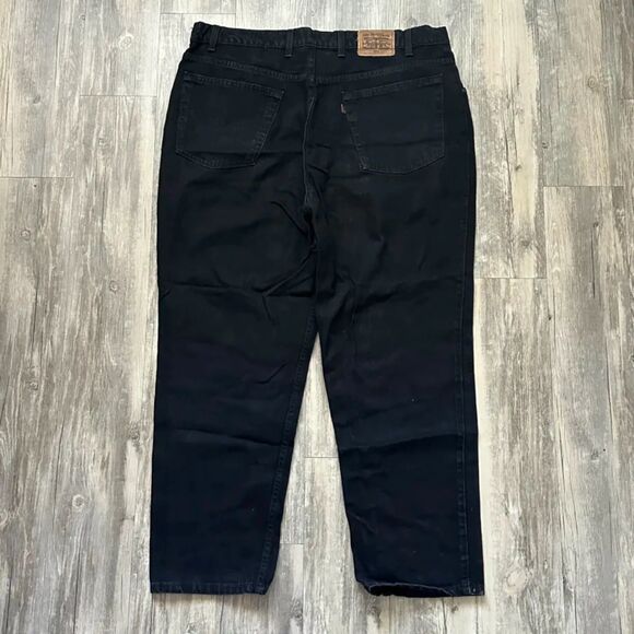 Vintage Levi's Strauss Signature Loose Fit 545 Black Denim Brown Tab Size 44X30